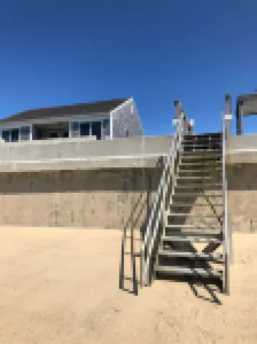 Beach front Cottage, close to downtown - Private Beach and Great Water views