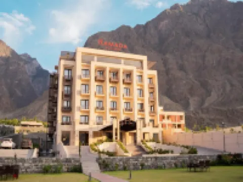 ラマダ リゾート バイ ウィンダム ギルギット ギルギットのホテル