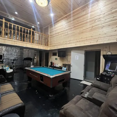 Family Time at Hills Hocking @ Pine Creek Villas: Creek Front