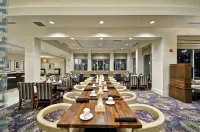 Hilton Garden Inn Detroit Troy - breakfast