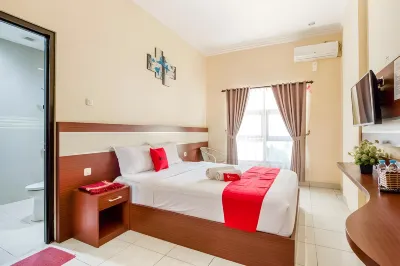 RedDoorz Syariah @ Jalan Simpang Gajayana Các khách sạn ở Lowokwaru