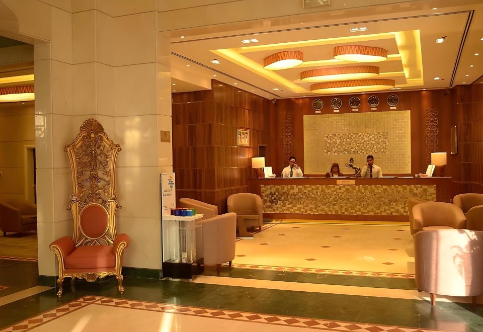 Nejoum Al Emarat Over view