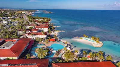 Catalonia Montego Bay - All Inclusive Hotels near Reading Beach