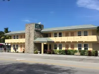 Curtis Inn & Suites