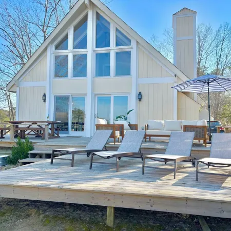 Family Friendly Waterfront Home - Private Dock, Kayaks, Fire Pit, Grill, Deck