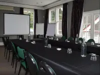 Settlers Motor Lodge Hotels in Lower Hutt