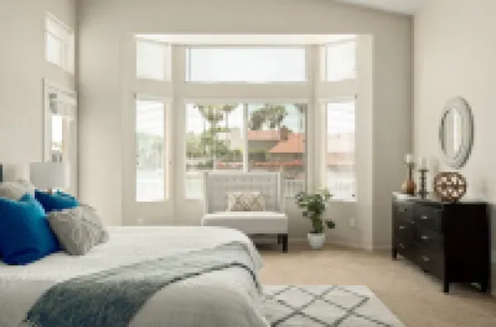 Lakefront Home complete with Mountain Views, Pool, Putting Green & Paddle Boat!