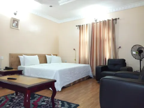 First Laurel Hotel & Suites Hotels in 
