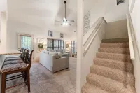 Holiday Villa Near Sdc, Lake, Fish Hatchery, Plus Ledgestone Golf Course on Site Hotels in Ruth C Township