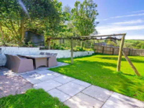 Streamways Slps 12-16 Hot Tub* with Views & Cabin Hotels in Croyde