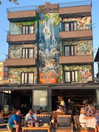 Yasemin Hotel