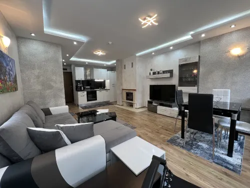 Spacious One-Bedroom Apartment with Large Panoramic Terrace - 3-Star