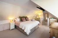 Beautiful 3 bedroom cottage in the heart of Looe