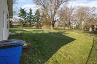 Spacious 4 bedrooms 3 full bath house in delightful Columbus with AC, WiFi