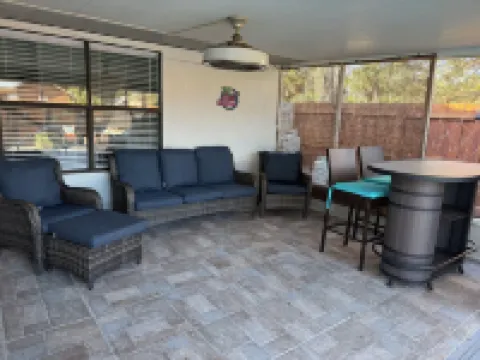 Coastal Getaway with game room pool hot tub & inlaw suite in heart of Sebastian