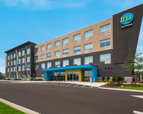 Tru by Hilton Novi Detroit Hotels in Oakland County