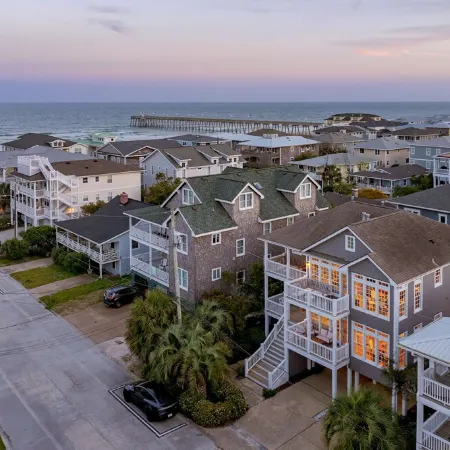 Wrightsville Beach Condo - Steps from the Beach!