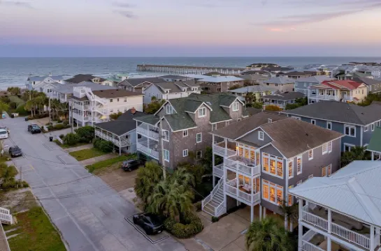 Wrightsville Beach Condo - Steps from the Beach!