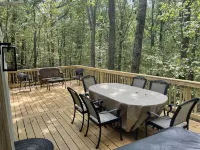 5 Min Walk to Ski Lifts & Lodge! 25% Off Ski Lifts & Tubing! 1 hr from Legoland Hotels in Lackawaxen Township