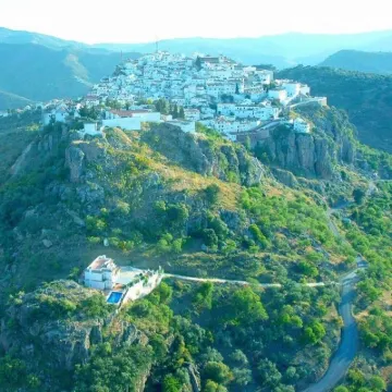 Large traditional CORTIJO, Large Private pool, Ping Pong table , family/groups