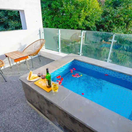 Jeju Camp Harris Spa Pension