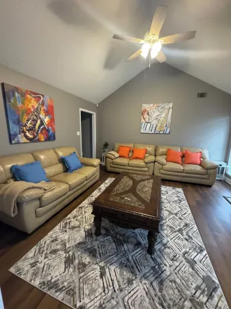 Charming 4-bedroom/2 bath house with AC and WiFi in lovely Hephzibah