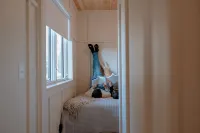 Hollow Valley Crates