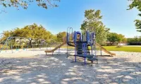 Charming 3-bedroom house with WiFi and AC in Bradenton