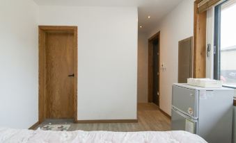 On the Stone Guesthouse 1 - Hostel