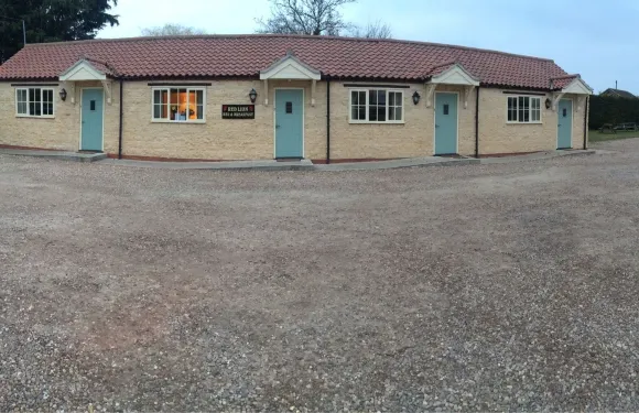 敦斯頓紅獅子賓館