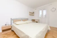 Apartments Dasa Hotels near Our Lady Of Loreto Statue