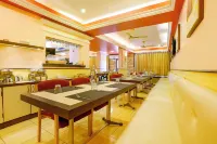 FabHotel Manoshanti - Nr. Big Daddy Casino - Desayuno
