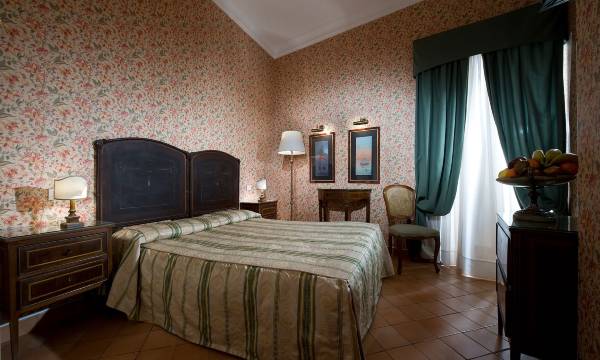 Chiaja Hotel de Charme