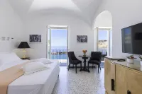 Roccobarocco Boutique Hotel فنادق في Serrara Fontana