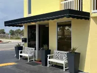 Ocean Breeze - Ocean Front at Symphony Beach Club!