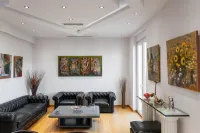 อะโคโรพอลิส เอลจันทร์ พร้อมเฮ้าส์ โรงแรมใน