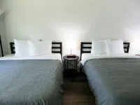 The Lagrange Inn & Extended Stay