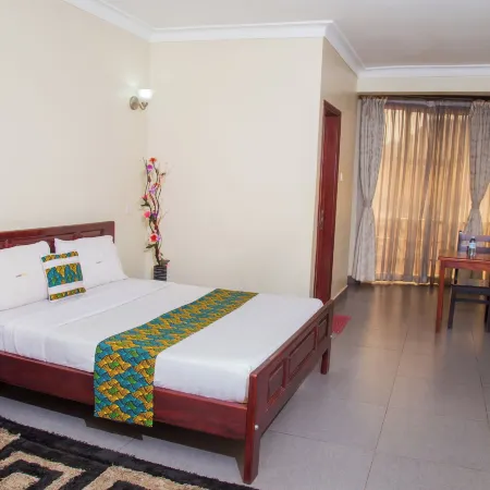 Kenendia Hotel