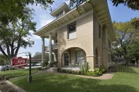 Katy House Bed and Breakfast