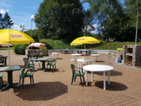 วีวีเอฟ คันตาล ชัมป์-ซูร์-ตาเรนเทน