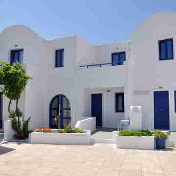 Olympic Villas Hotel Exterior