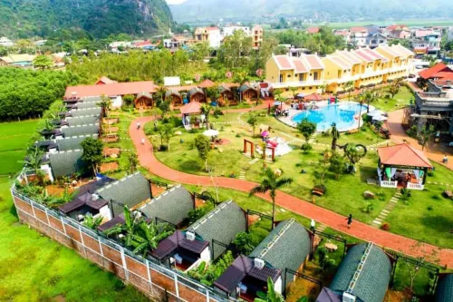 Doan Gia Resort Phong Nha Hotels in Sơn Trạch