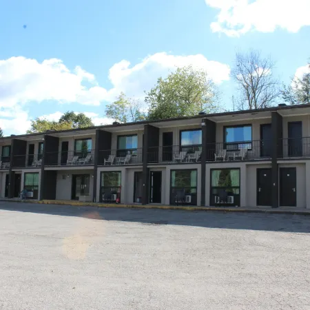 Bancroft Inn & Suites