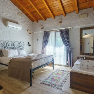 Alaçatı Aura Plus Hotels near Pazaryeri