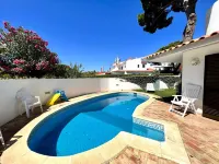 Vilamoura Traditional Villa with Pool by Homing - 2 étoiles