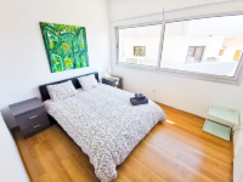 Daze Off Central Apartment, 300m to the Finikoudes Beach Hotel a 