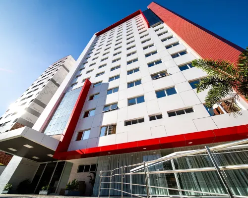 Stop Way Hotel Fortaleza Hôtels à proximité de : Plage de Praia de Iracema