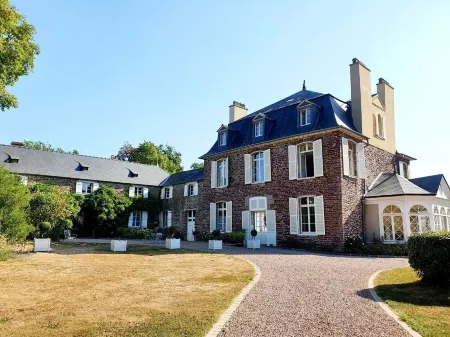 Domaine des Longrais Отели в г. Беде