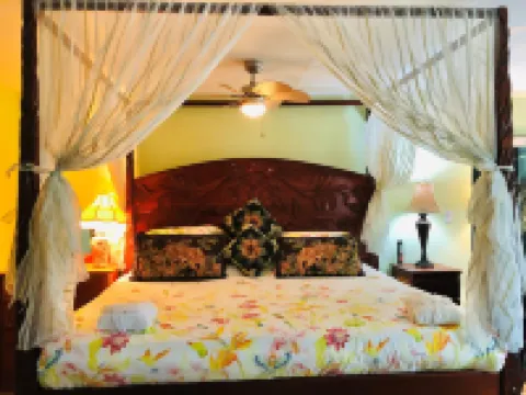 Coral Cove Inn
