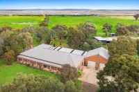 10Br Birdwatch House Great Ocean Road Hotels in Connewarre